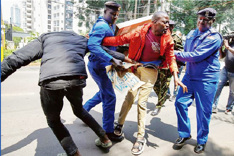 Crisis Unfolds in Khan Younis as Israeli Tanks Strike