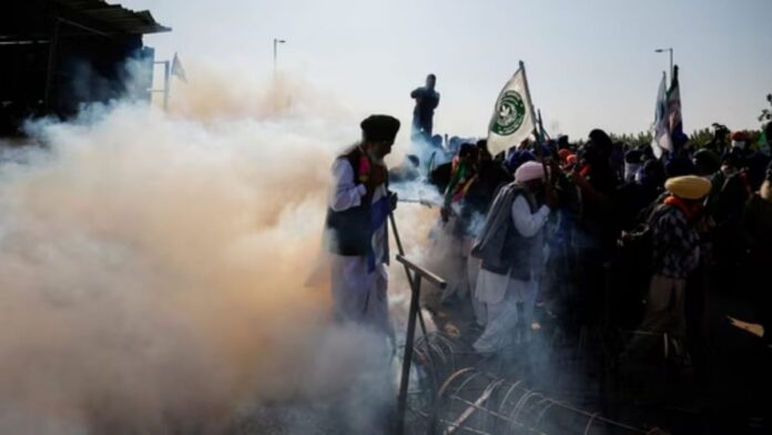 The farmers' organizations postponed the program of the Delhi march for one day