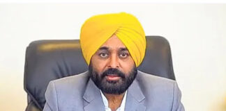 ਭਗਵੰਤ ਮਾਨ ਨੇ ਅਮਰੀਕਾ ਵੱਲੋਂ ਡਿਪੋਰਟ ਹੋਏ ਭਾਰਤੀਆਂ ਦੇ ਨਾਲ ਦਿਖਾਏ ਗਏ ਵਿਵਹਾਰ ‘ਤੇ ਨਾਰਾਜਗੀ ਜਤਾਈ Bhagwant Maan