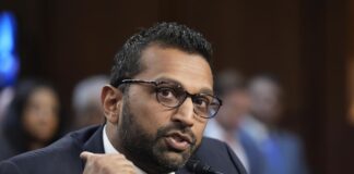 ਐੱਫ.ਬੀ.ਆਈ ਦੇ ਡਾਇਰੈਕਟਰ ਕਾਸ਼ ਪਟੇਲ ਦੀ ਡੈਮੋਕਰੈਟ ਆਗੂਆਂ ਨਾਲ ਤਲਖੀ ਭਰਪੂਰ ਬਹਿਸ FBI Director Kash Patel